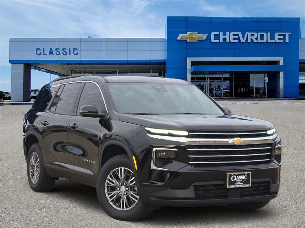 2026 Chevrolet Traverse LT's photo