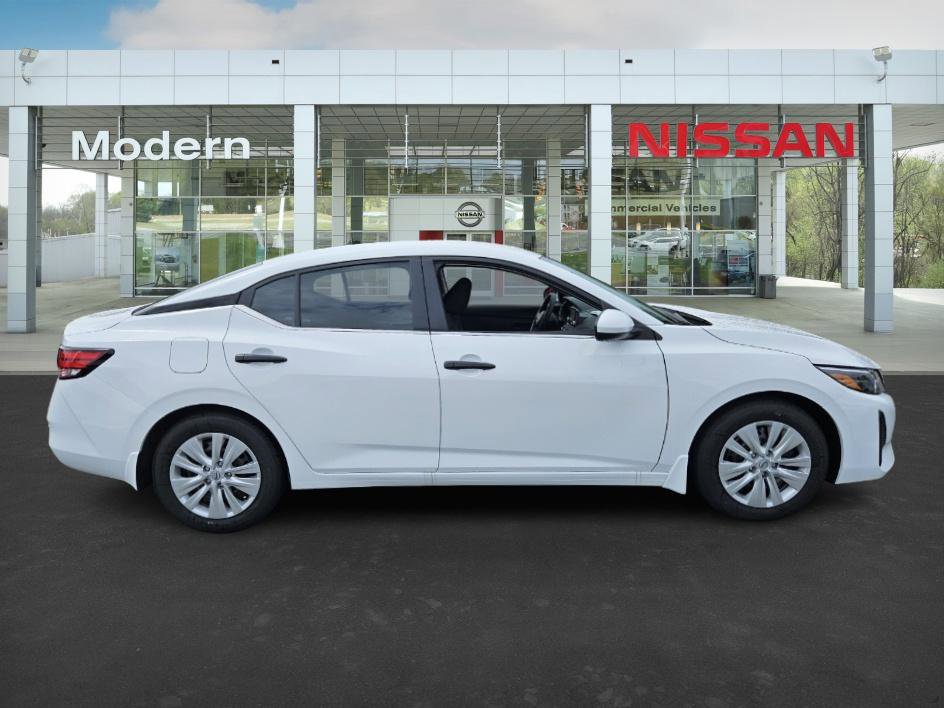 2025 Nissan Sentra S photo 3