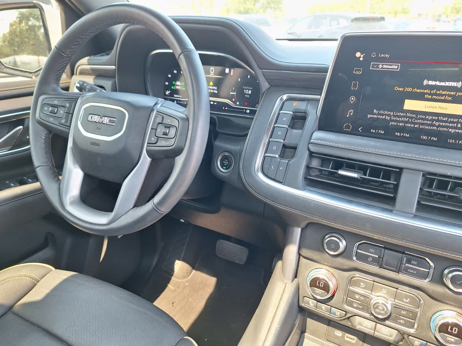 2022 Gmc Yukon SLT photo 27