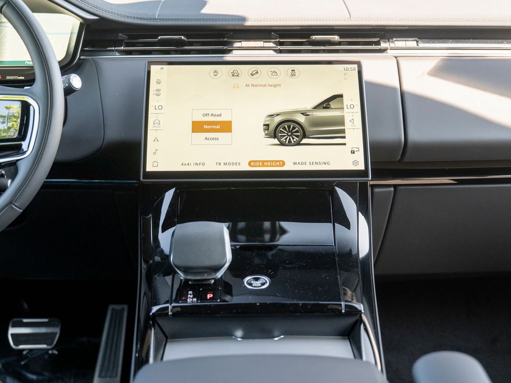 2025 Land Rover Range Rover Sport SE photo 20