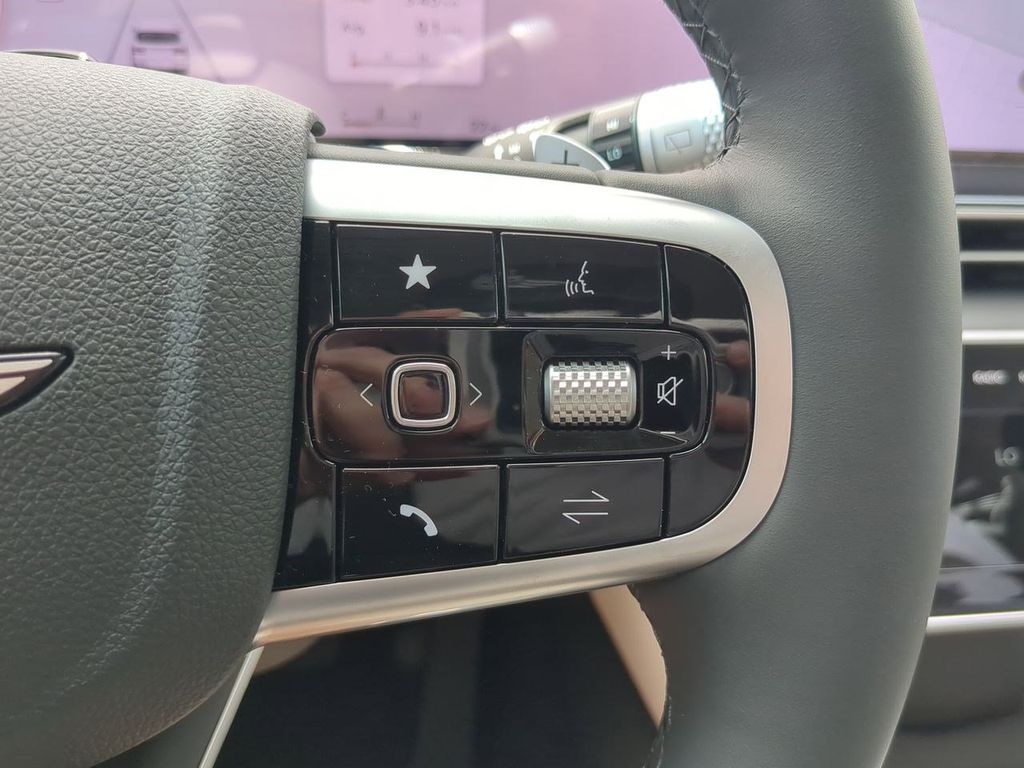 2025 Genesis GV80 2.5T Standard AWD photo 23