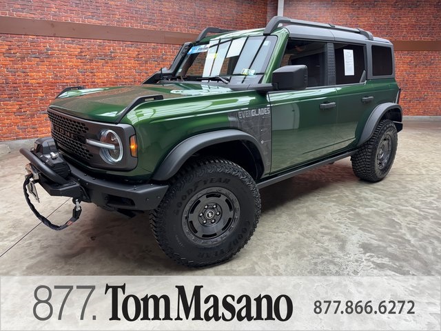 2024 Ford Bronco 4-Door Everglades's photo