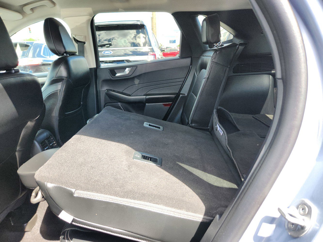 2022 Ford Escape SEL photo 31