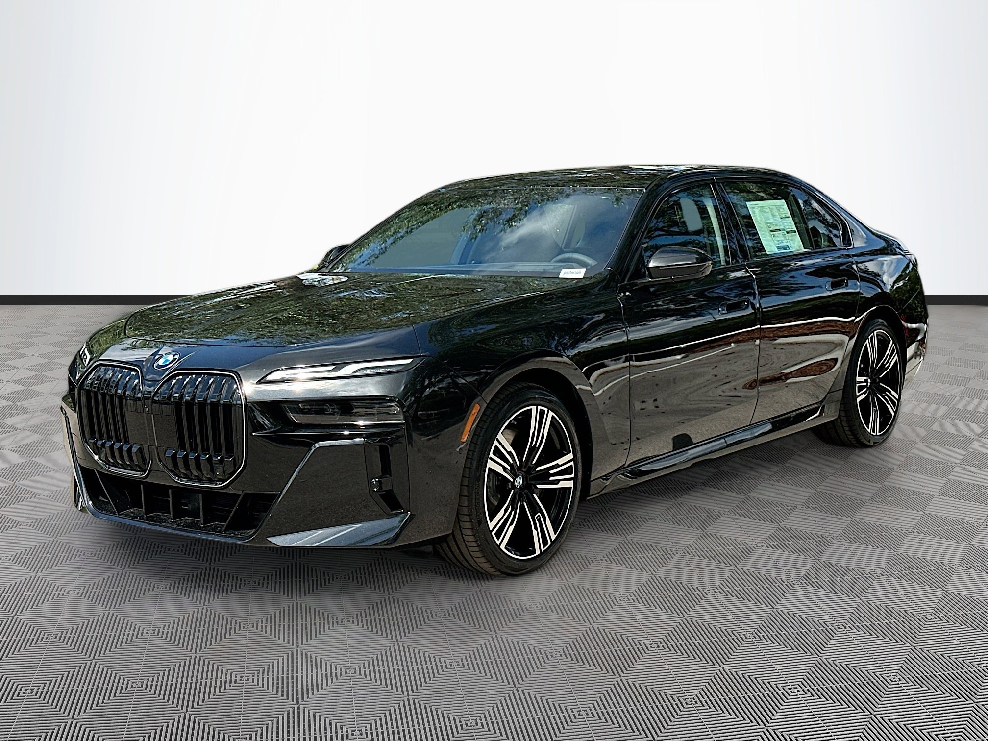2025 Bmw 760i xDrive photo 2