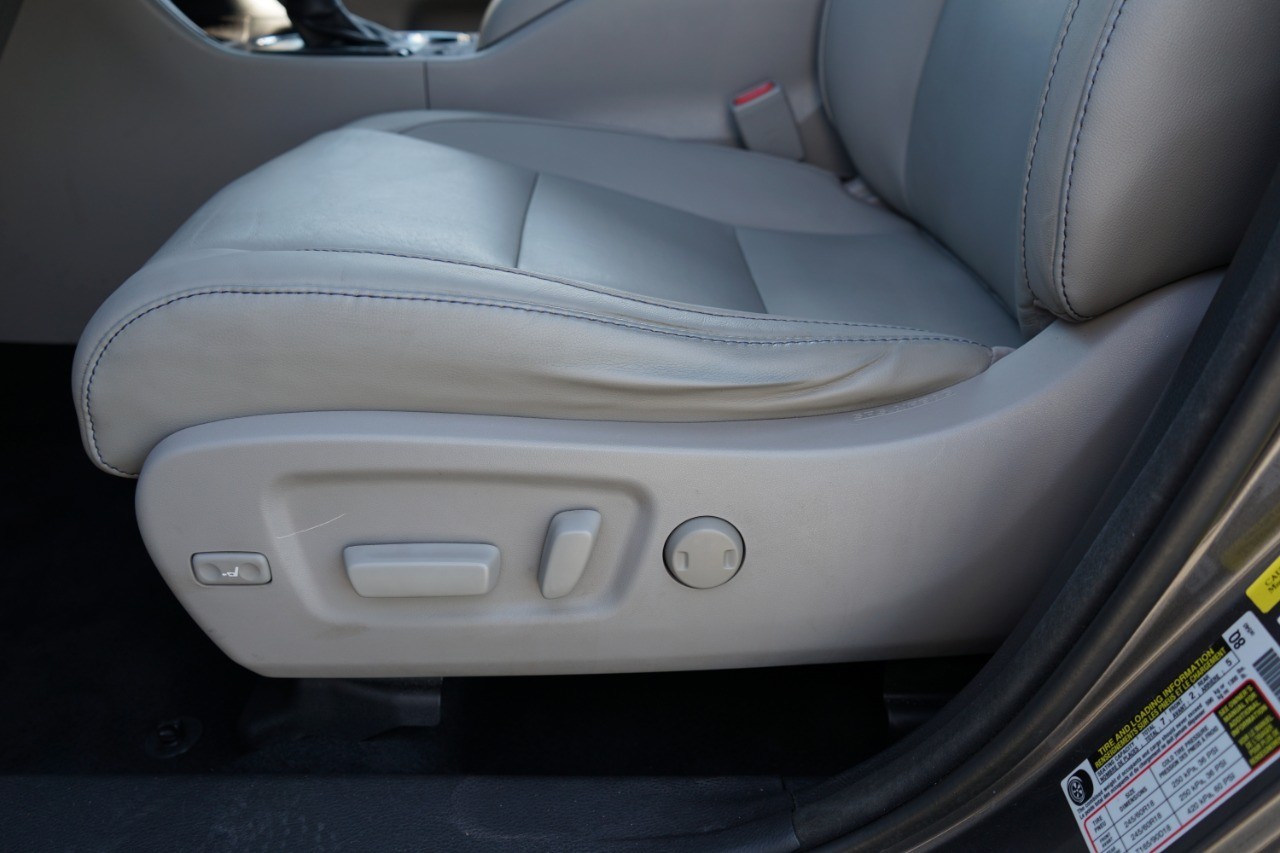 2017 Toyota Highlander SE XLE photo 22
