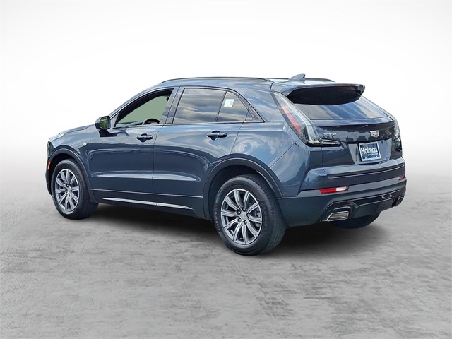 2020 Cadillac XT4 Sport photo 2