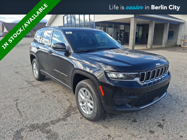 2025 Jeep Grand Cherokee Laredo's photo