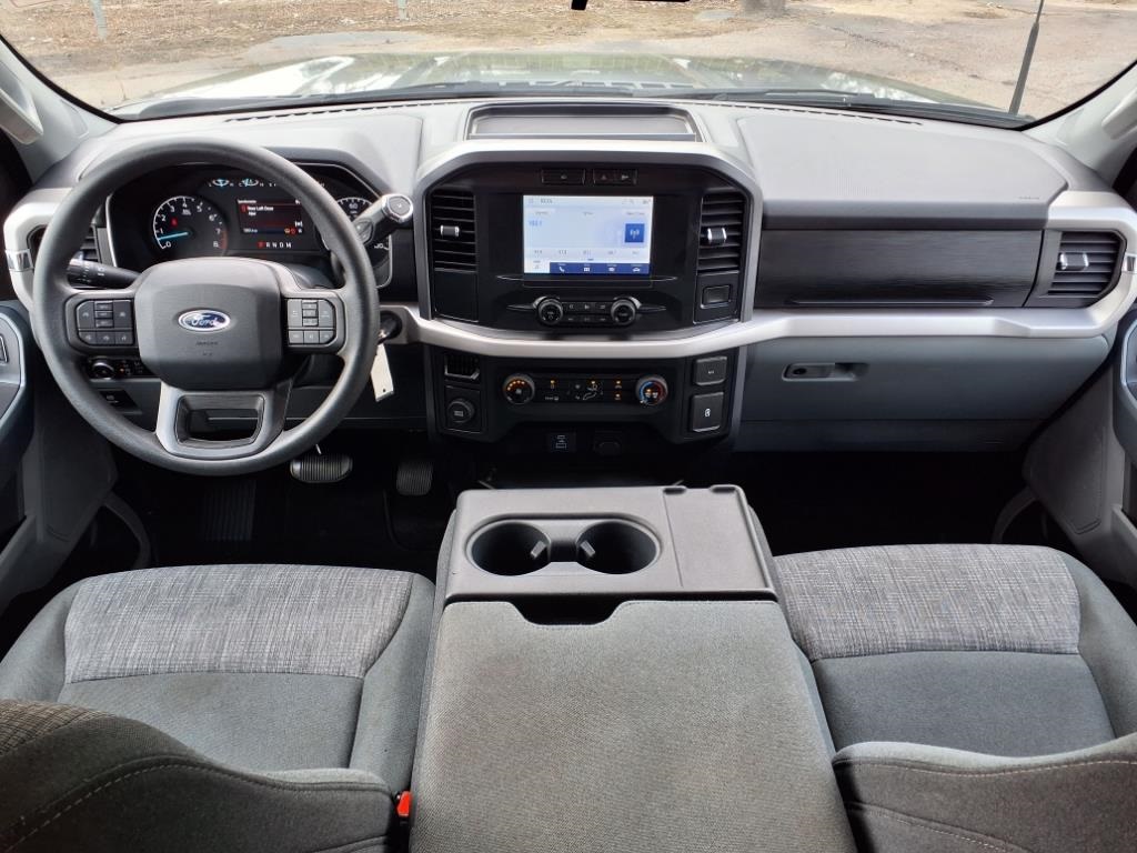 2023 Ford F-150 XLT photo 3