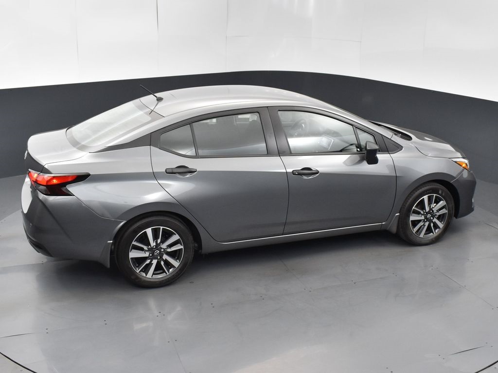 2025 Nissan Versa 1.6 S photo 46