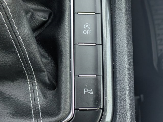 2022 Volkswagen Tiguan SE R-Line Black photo 20