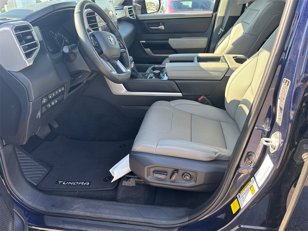 2023 Toyota Tundra Limited photo 9