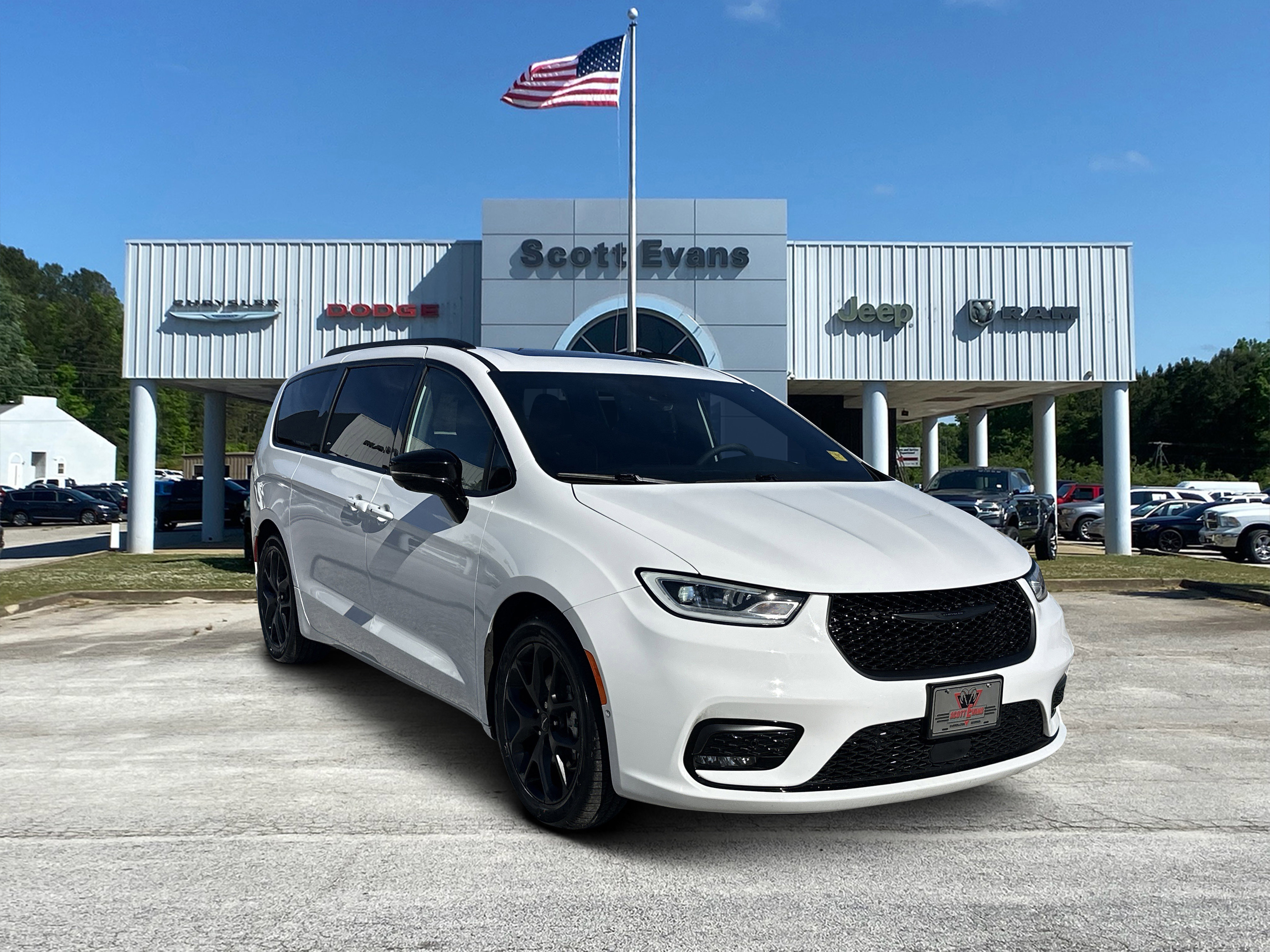 2024 Chrysler Pacifica Limited's photo