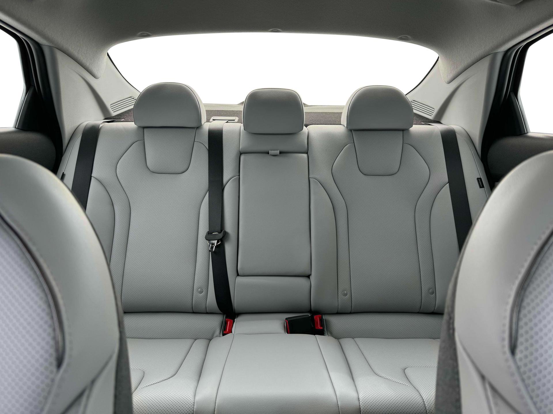 2025 Hyundai Elantra Hybrid Limited photo 16