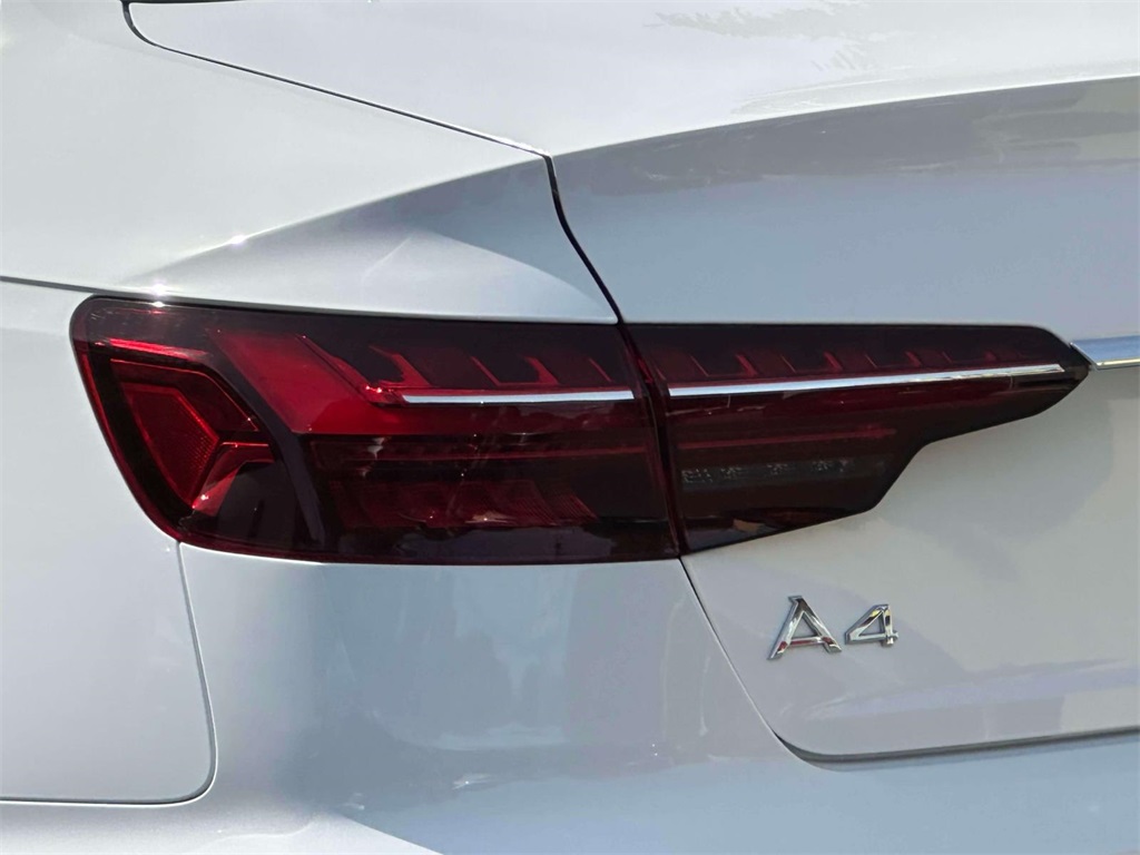 2023 Audi A4 45 S line Premium Plus Quattro photo 7