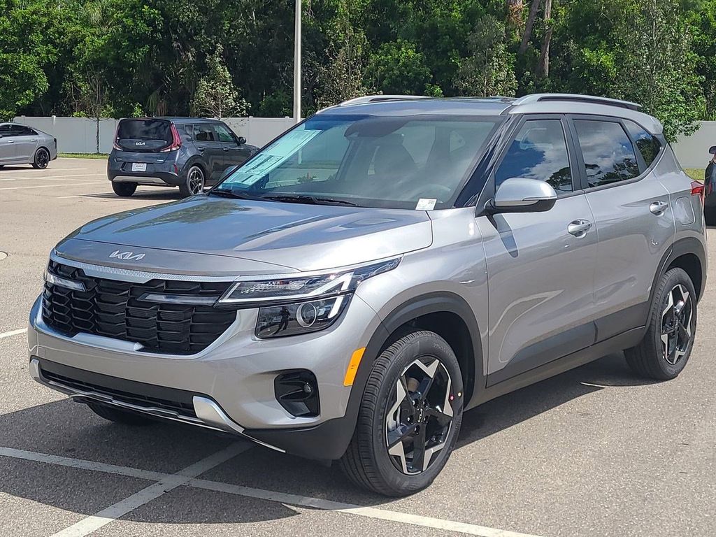 2026 Kia Seltos S photo 2