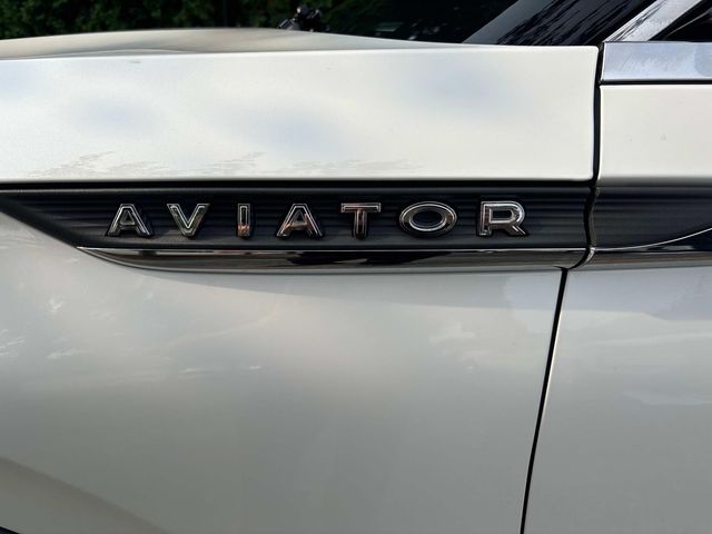 2022 Lincoln Aviator Standard photo 30