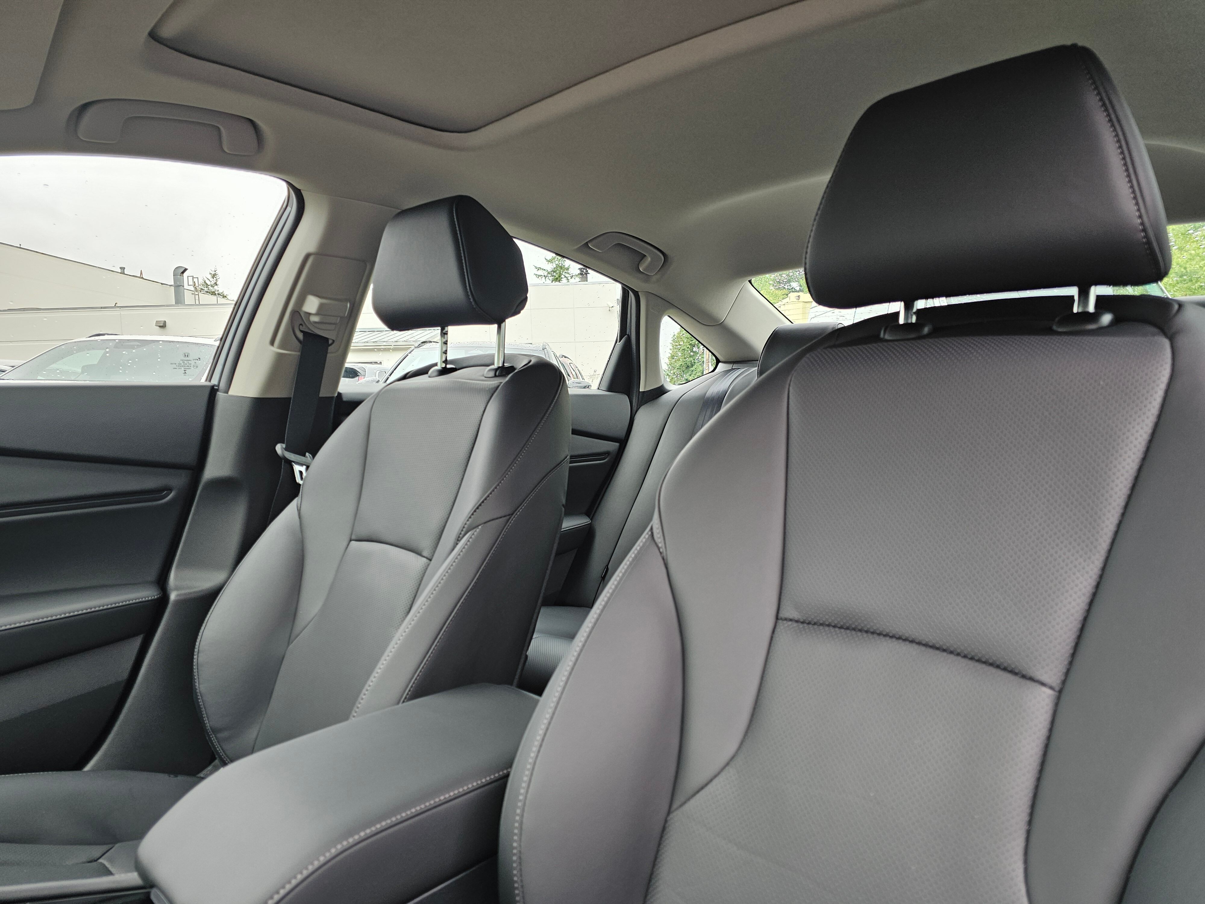 2025 Honda Accord Hybrid Touring photo 9