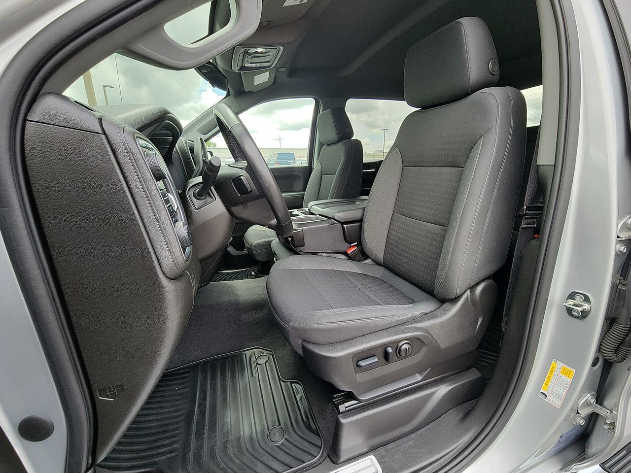 2022 Chevrolet Silverado 1500 photo 10