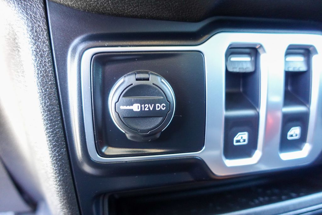2024 Jeep Wrangler Sport S photo 21
