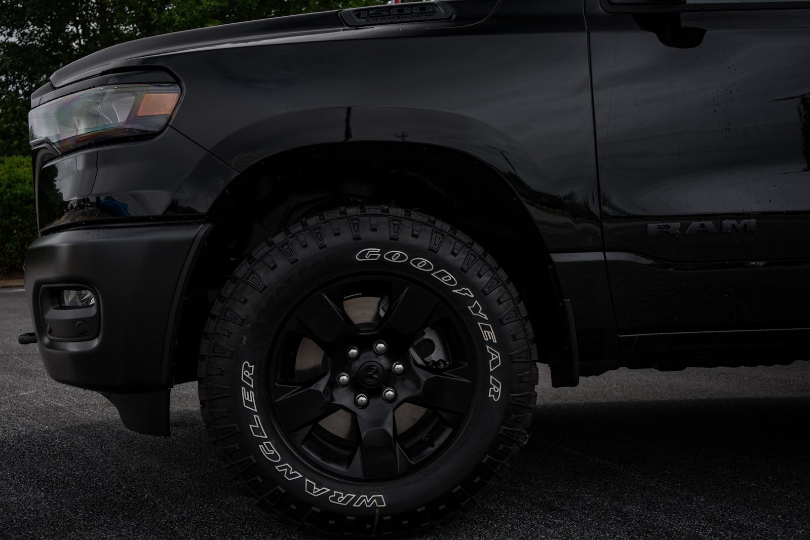 2026 Ram 1500 Tradesman photo 2