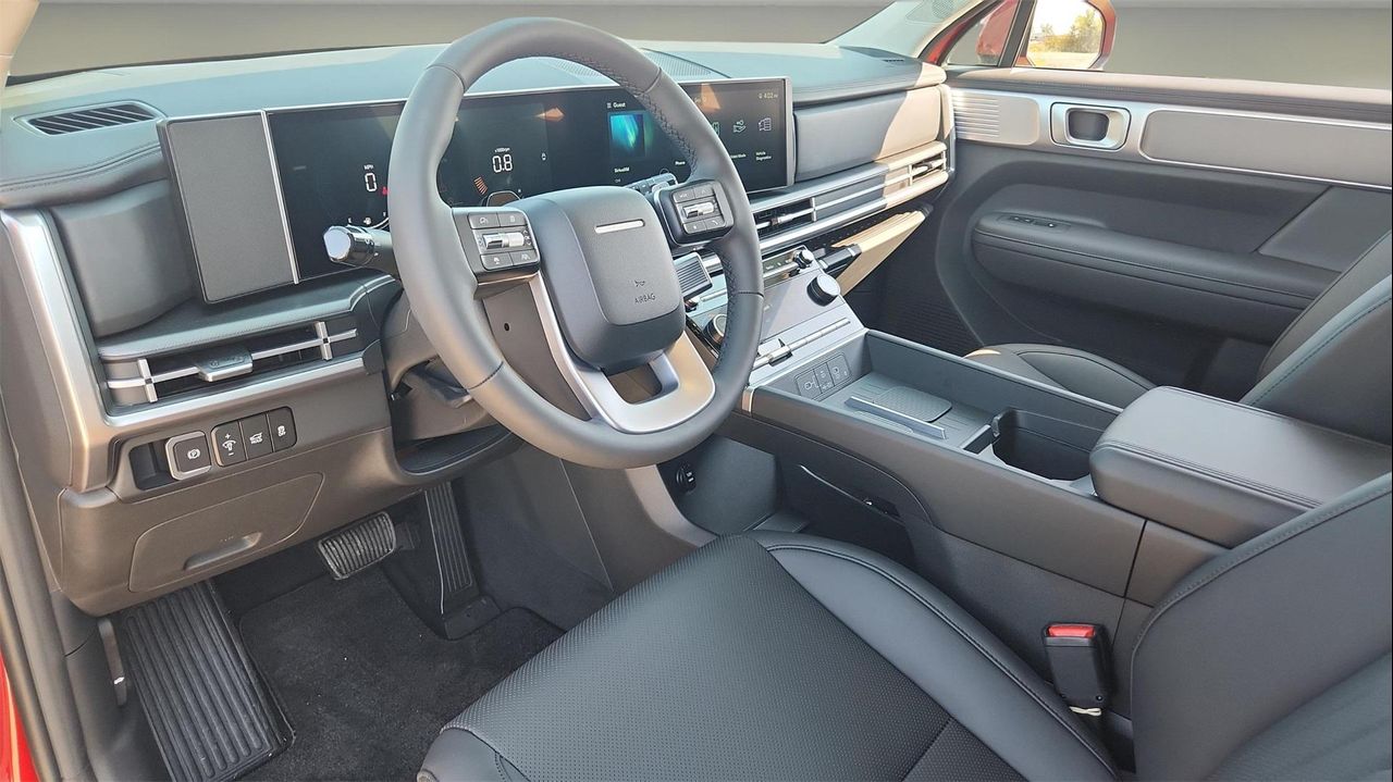 2025 Hyundai Santa Fe SEL photo 9