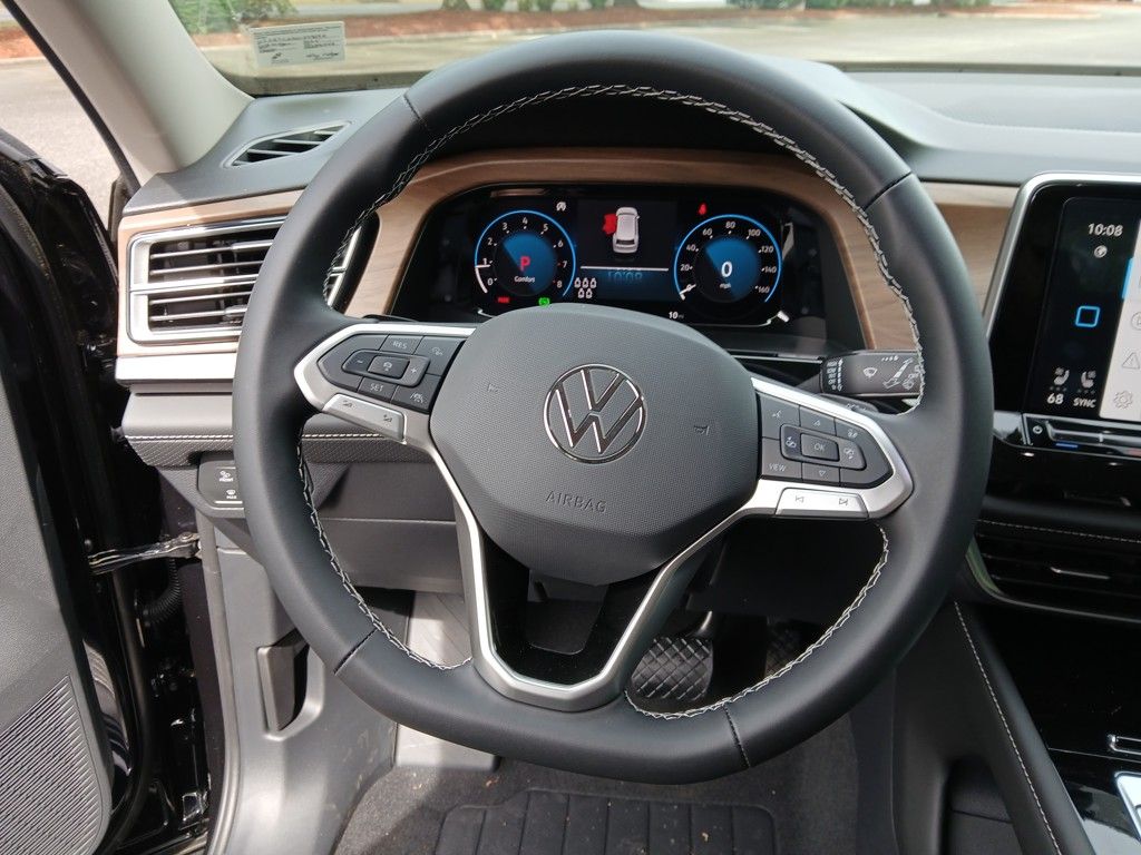 2025 Volkswagen Atlas SE Technology photo 5