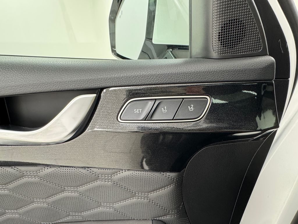 2022 Hyundai Palisade Calligraphy photo 25