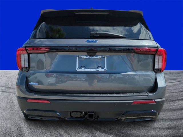 2025 Ford Explorer ST-Line photo 4