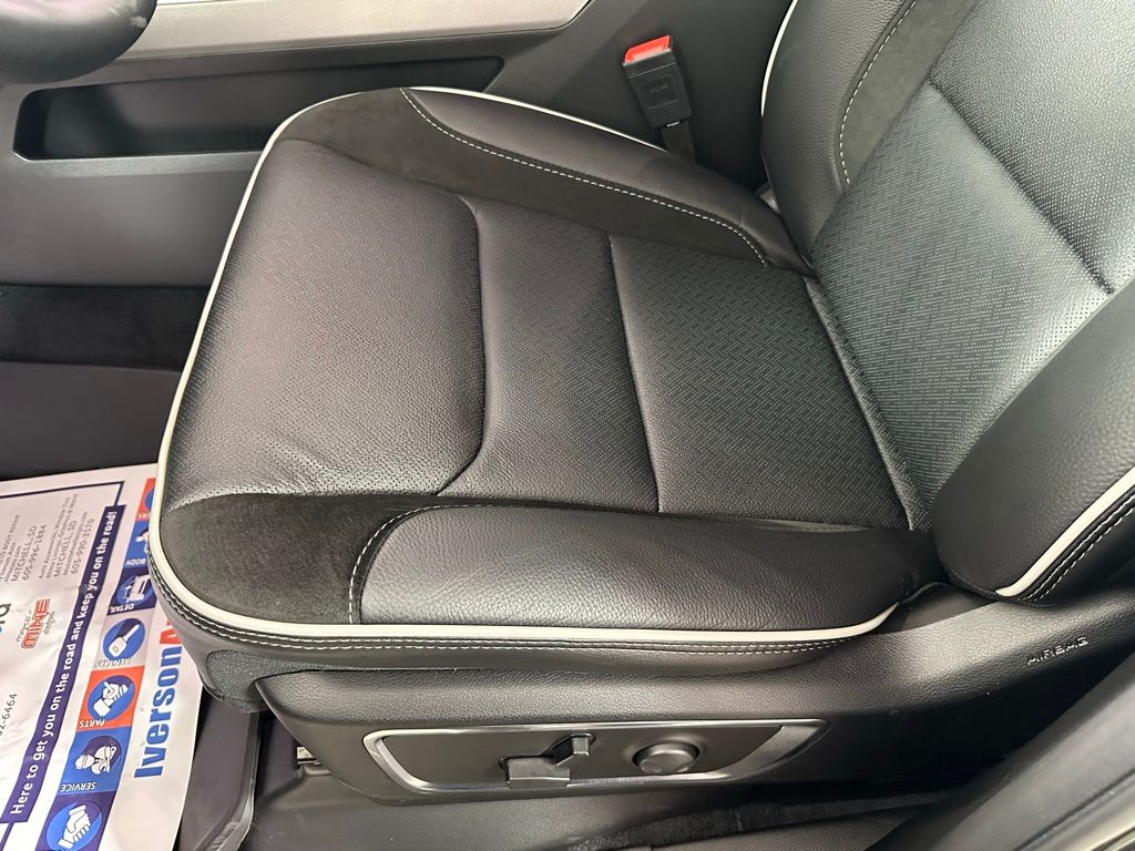 2025 Ram 1500 Laramie photo 13
