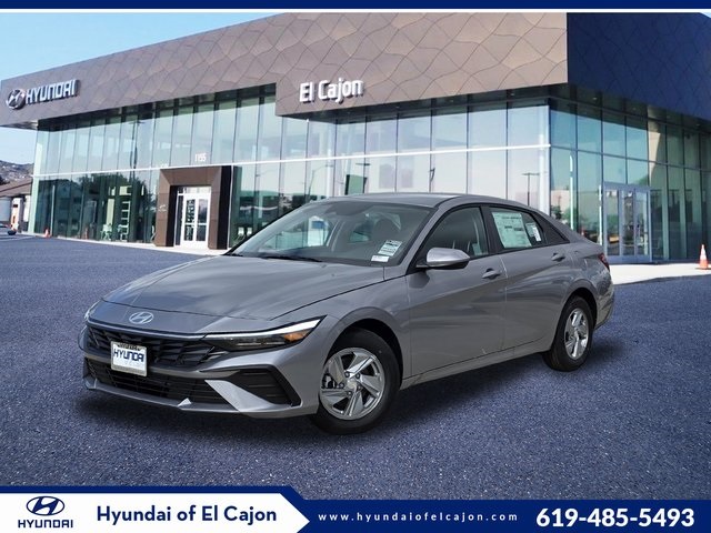 2026 Hyundai Elantra SE's photo