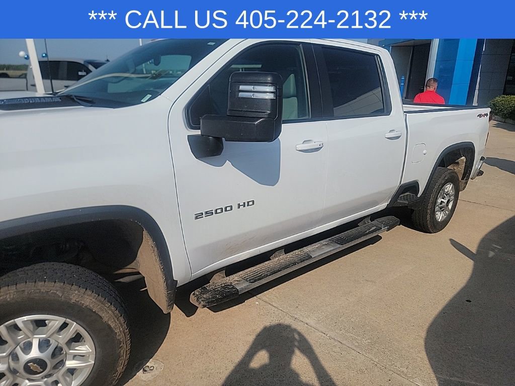 2024 Chevrolet Silverado 2500HD LT photo 4