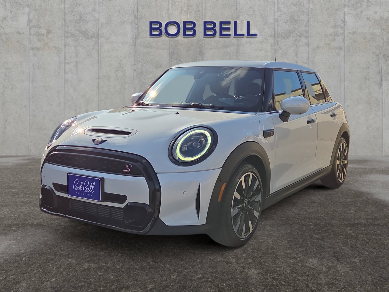 2024 MINI Hardtop 4 Door S's photo