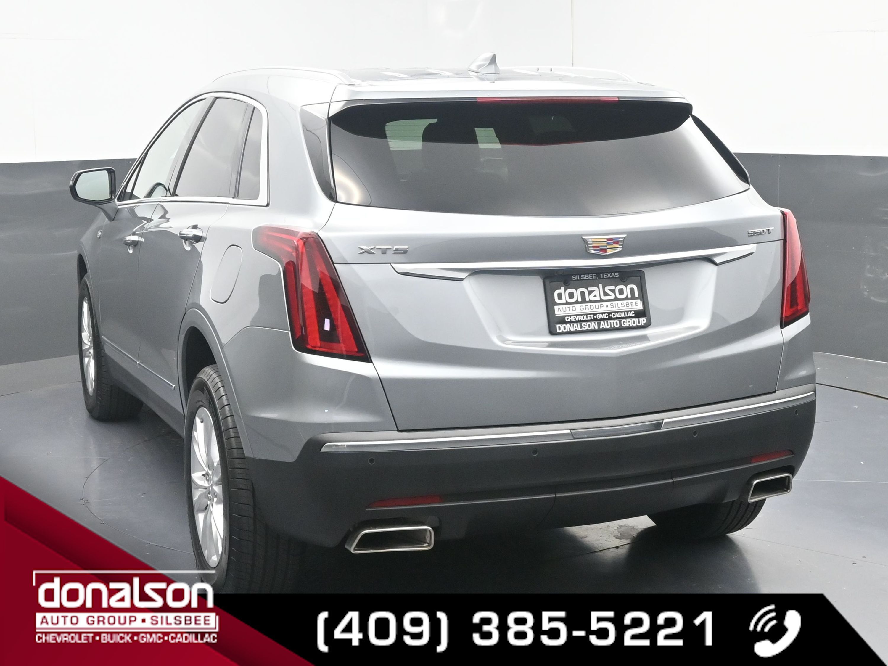 2025 Cadillac XT5 Luxury photo 3