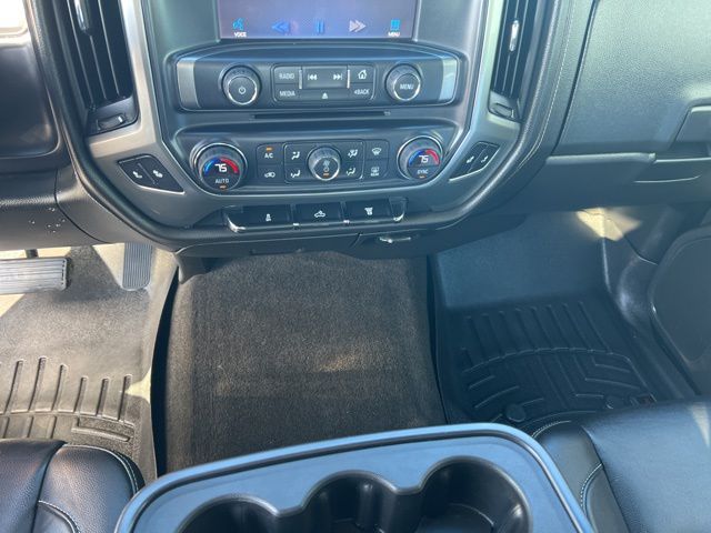 2015 Chevrolet Silverado 3500HD LTZ photo 10