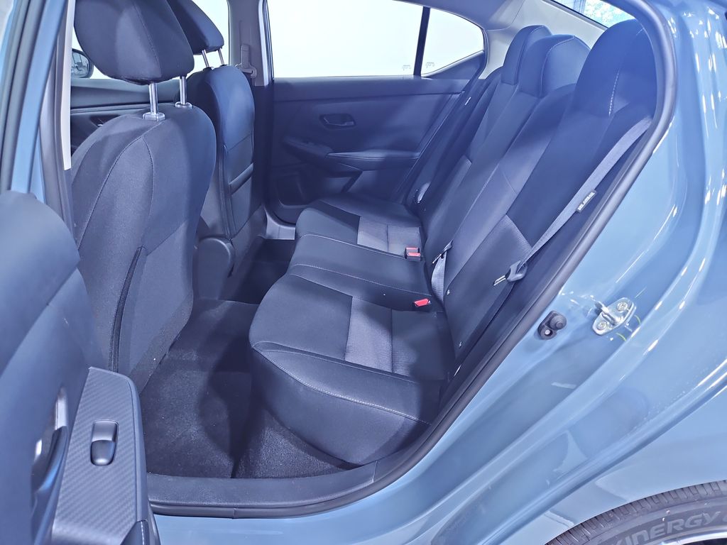 2025 Nissan Sentra SV photo 23