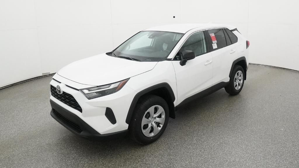 2025 Toyota RAV4 LE's photo
