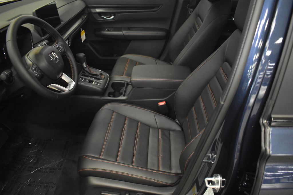 2026 Honda CR-V Hybrid Sport-L photo 18