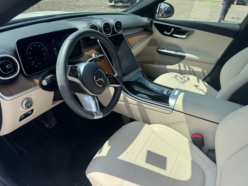2023 Mercedes Benz C 300 4MATIC photo 9