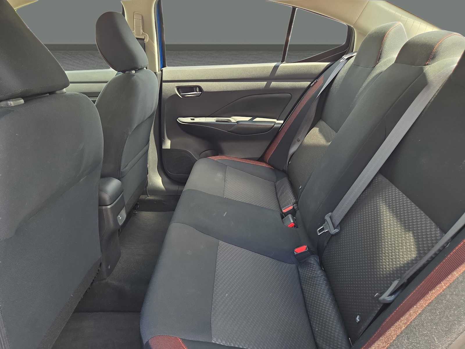 2024 Nissan Versa 1.6 SR photo 11