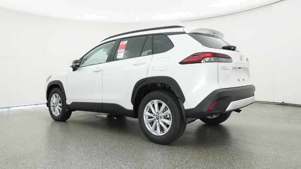 2026 Toyota Corolla Cross LE photo 14
