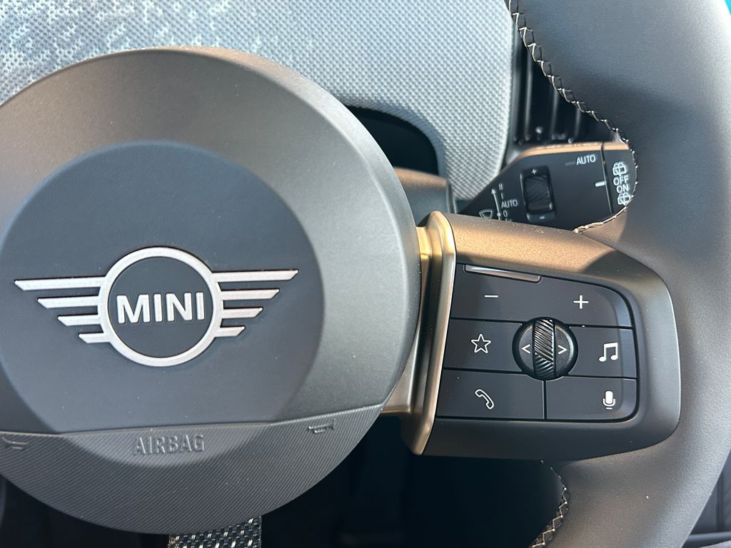 2026 Mini Cooper Hardtop S 2 Door Iconic photo 20