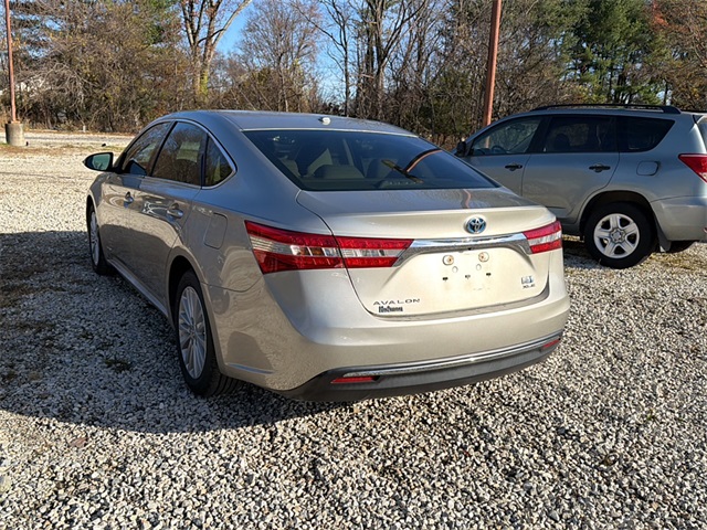 2014 Toyota Avalon Hybrid XLE Touring photo 2