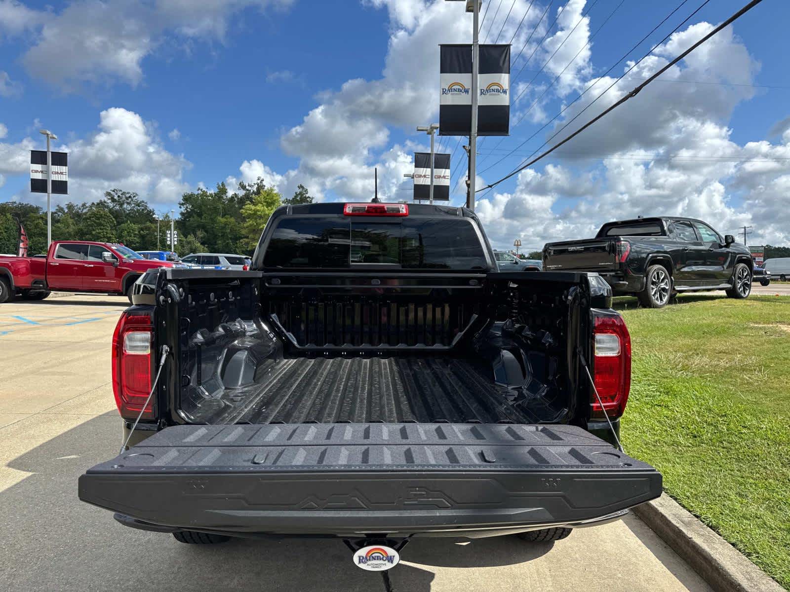 2025 Gmc Canyon Elevation photo 7