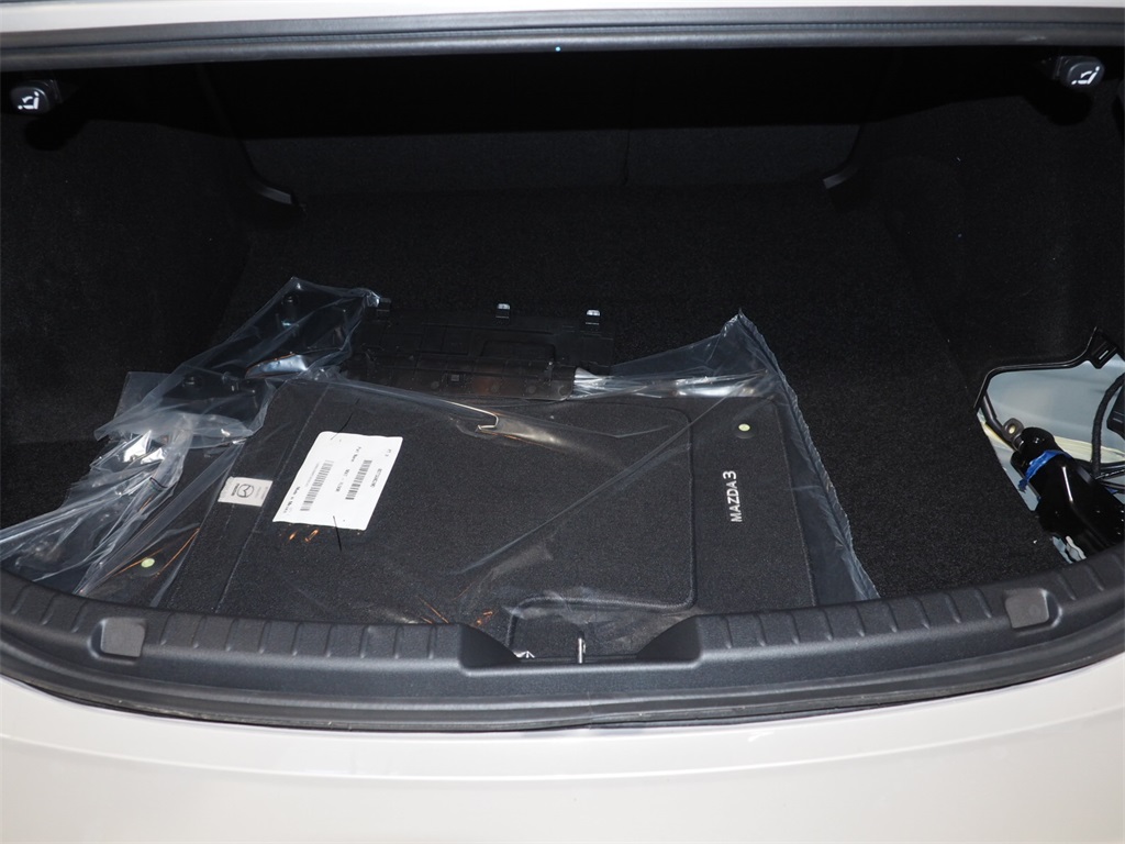 New 2025 Platinum Quartz Metallic Mazda 2.5 S Preferred image 7