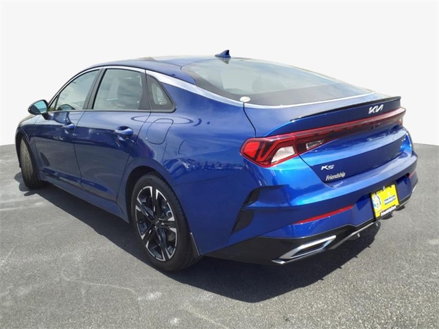 2022 Kia K5 GT-Line photo 4