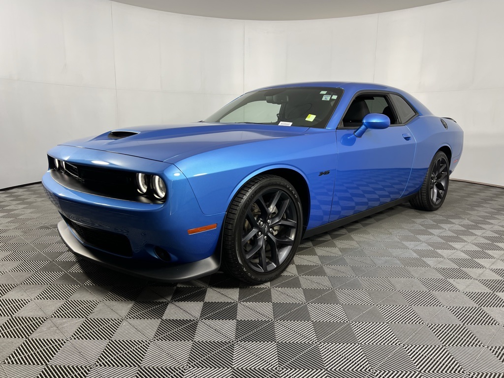 2023 Dodge Challenger R/T photo 2