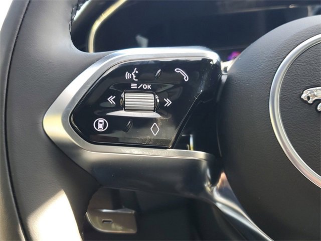 2025 Jaguar F-PACE R-Dynamic S photo 24