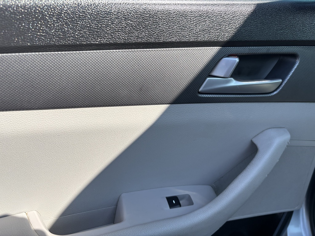 2016 Hyundai Sonata SE Eco photo 18