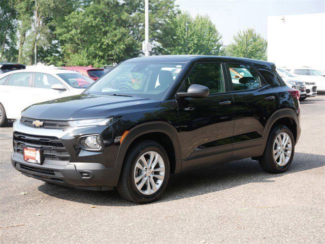 2023 Chevrolet Trailblazer LS photo 2