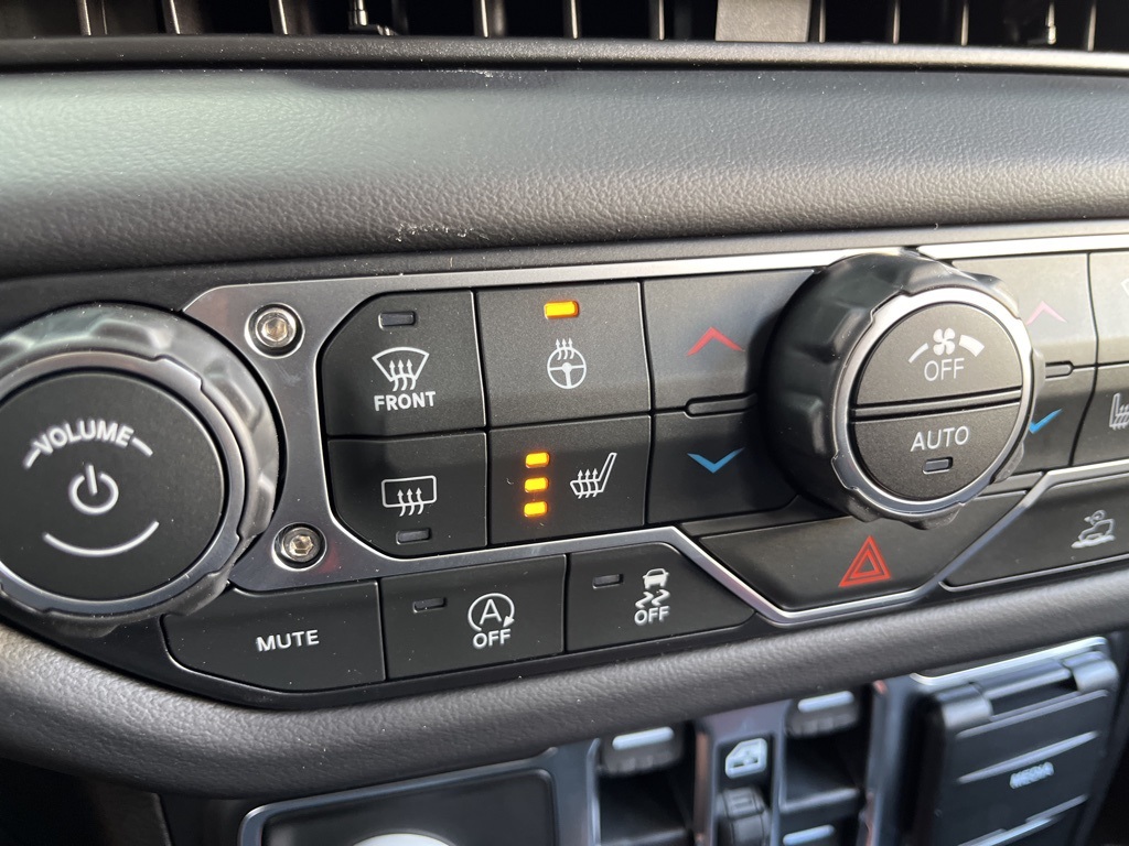 2025 Jeep Gladiator Sport photo 5
